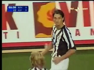 Zlatan Ibrahimovic Amazing goal | Benfica-Juventus (0-2)