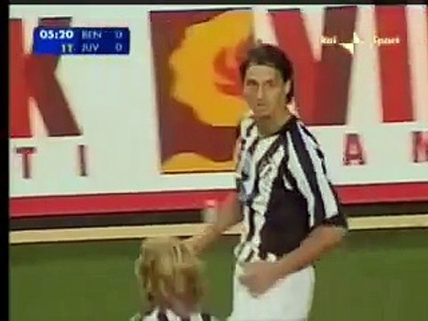 Zlatan Ibrahimovic Amazing goal | Benfica-Juventus (0-2)