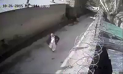 Dangerous CCTV Footage of Earth Quake in Pakistan