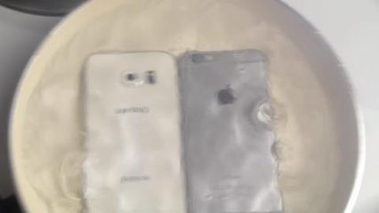 Samsung Galaxy S6 vs iPhone 6 Boiling Hot Water Test