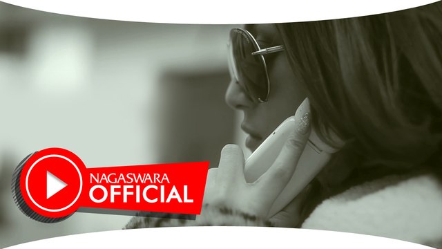 Siti Badriah - Mama Minta Pulsa - Official Music Video - NAGASWARA