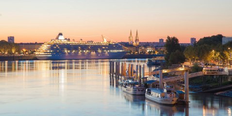 La Belle Endormie - Bordeaux Timelapse / Hyperlapse