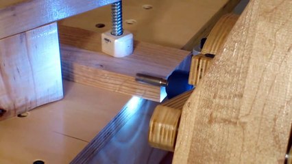 Ce menuisier a inventé une scie révolutionnaire - le pantorouter