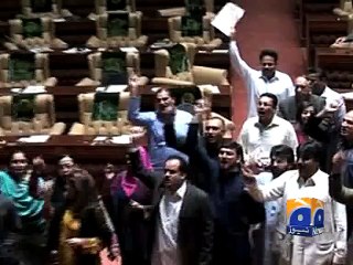 Sindh Assembly: Govt can withdraw case to free suspect, law passed