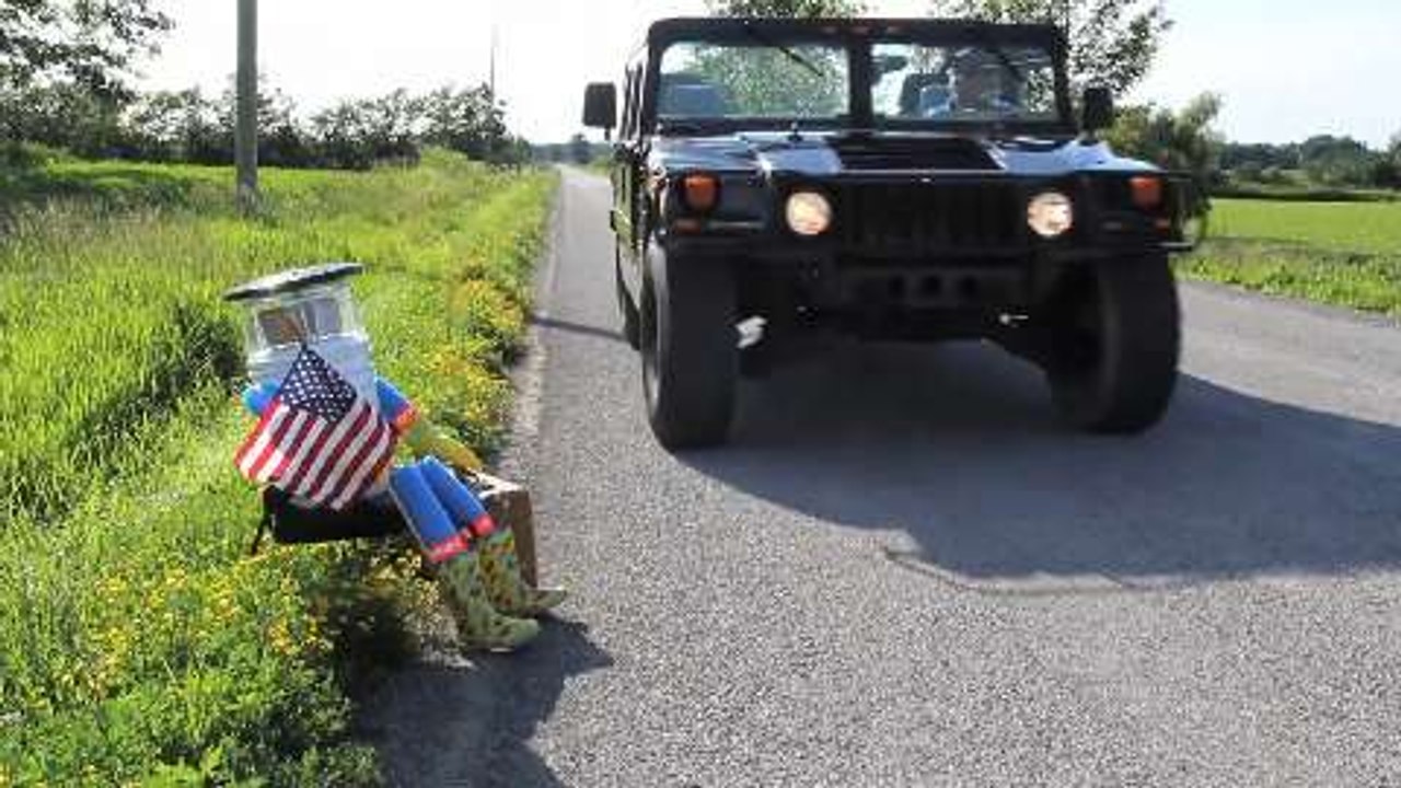 Hitchbot - Ready for the USA