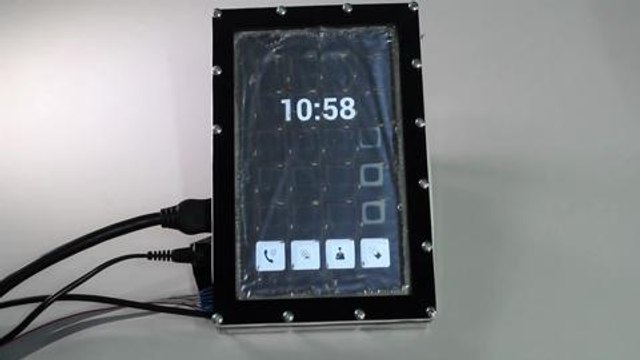 Diseñan una pantalla táctil que genera botones en 3D