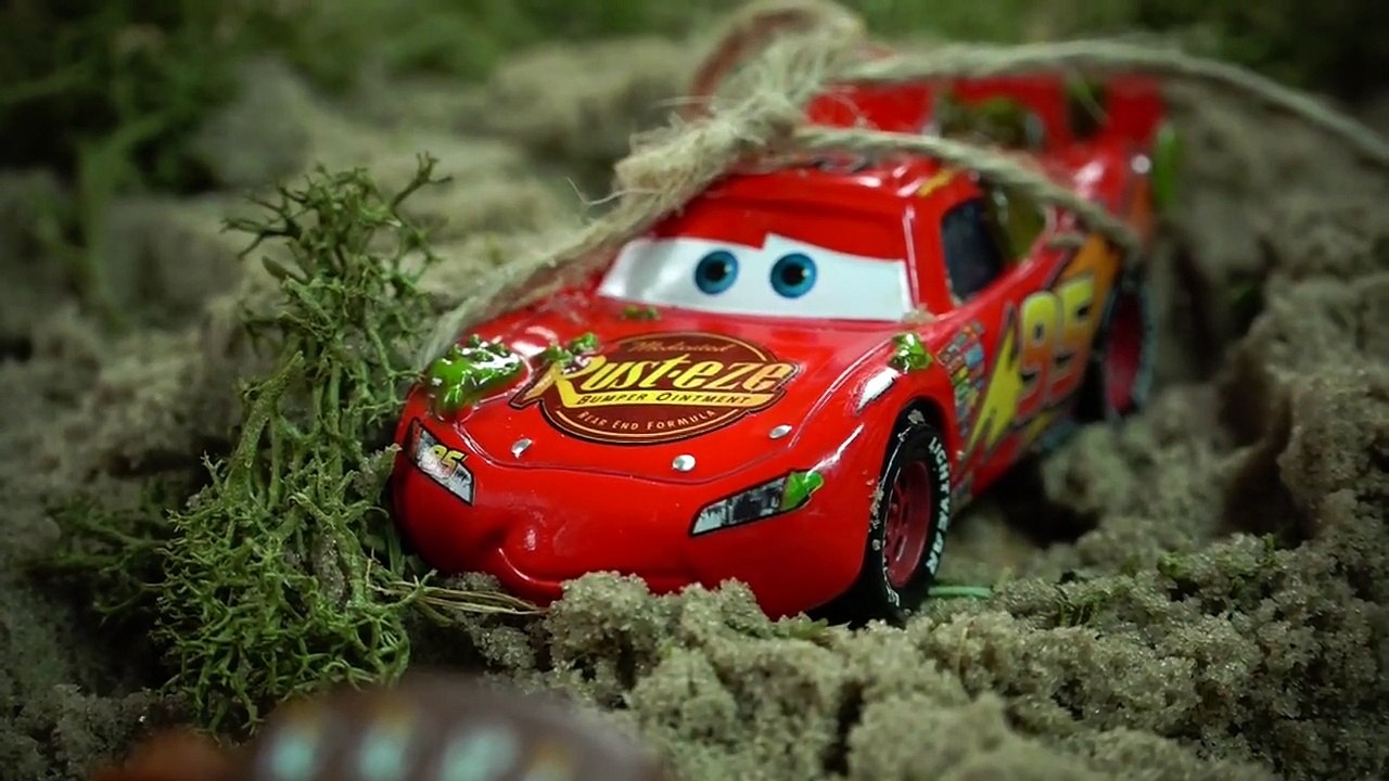 Disney CARS Toys Movies Lightning McQueen is Back!