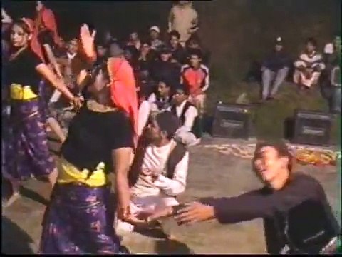 kalilo tama lai.....chhati ma mero-old nepali lok song