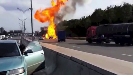 【衝撃映像】海外自動車事故　衝撃クラッシュシリーズ 2014　決定的瞬間　Car Crash Compilation No 124