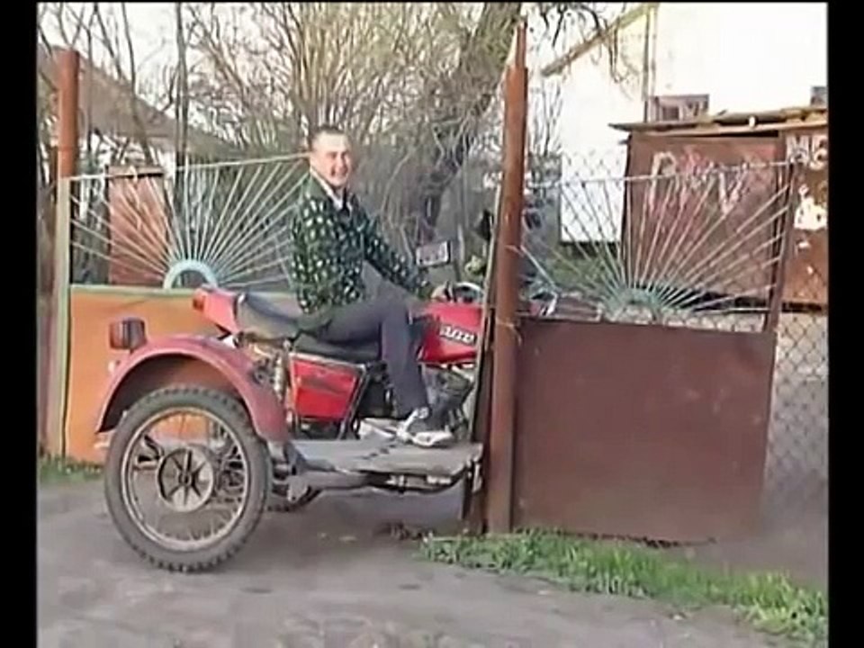 Мото приколи.Трюки 2012 Ч.1