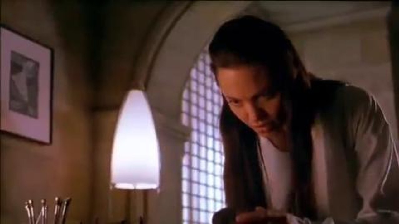 Lara Croft- Tomb Raider - Official Trailer (2001)