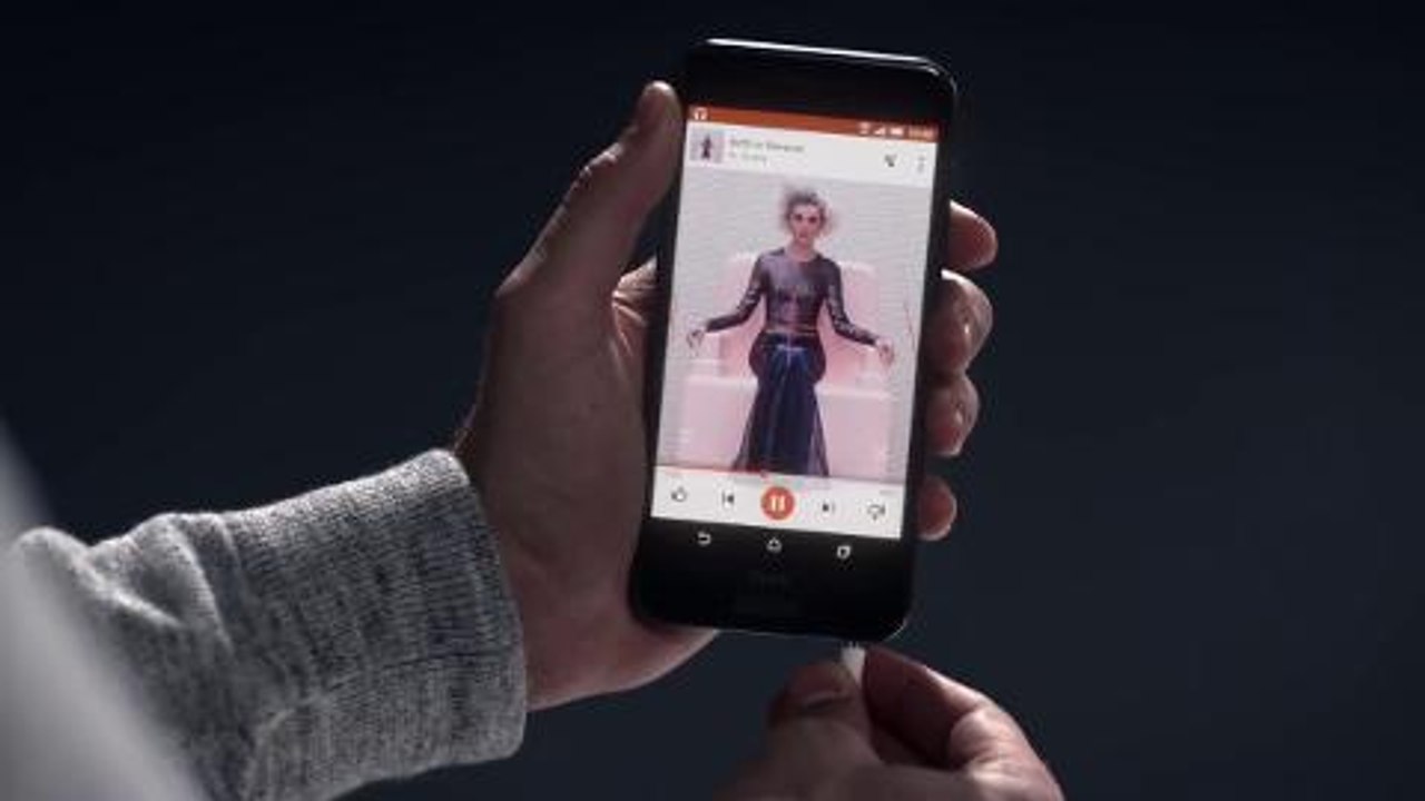 Introducing the HTC One A9. Be Brilliant