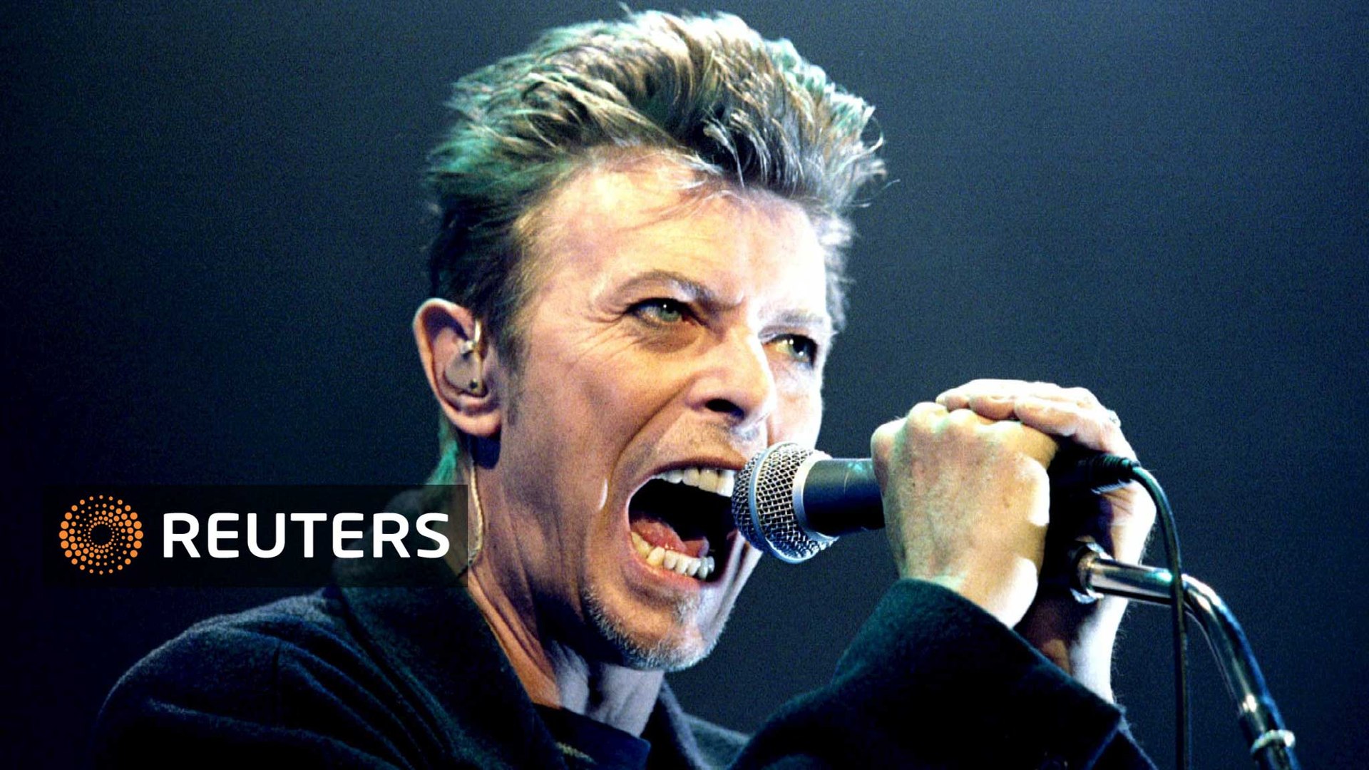 ⁣David Bowie dies of cancer