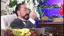 Adnan Oktar: Benim arkadaşlarım namazlarına çok titizdirler.