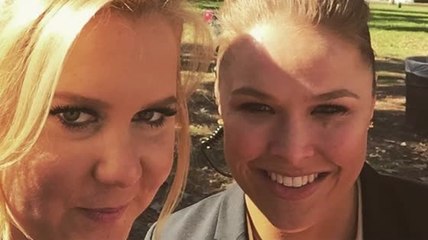 Ronda Rousey y Amy Schumer parecen ser las mejores amigas en una foto en Instagram