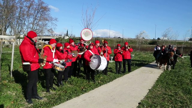 Des baptêmes à dos de poney au parc du Clos de Massillargues