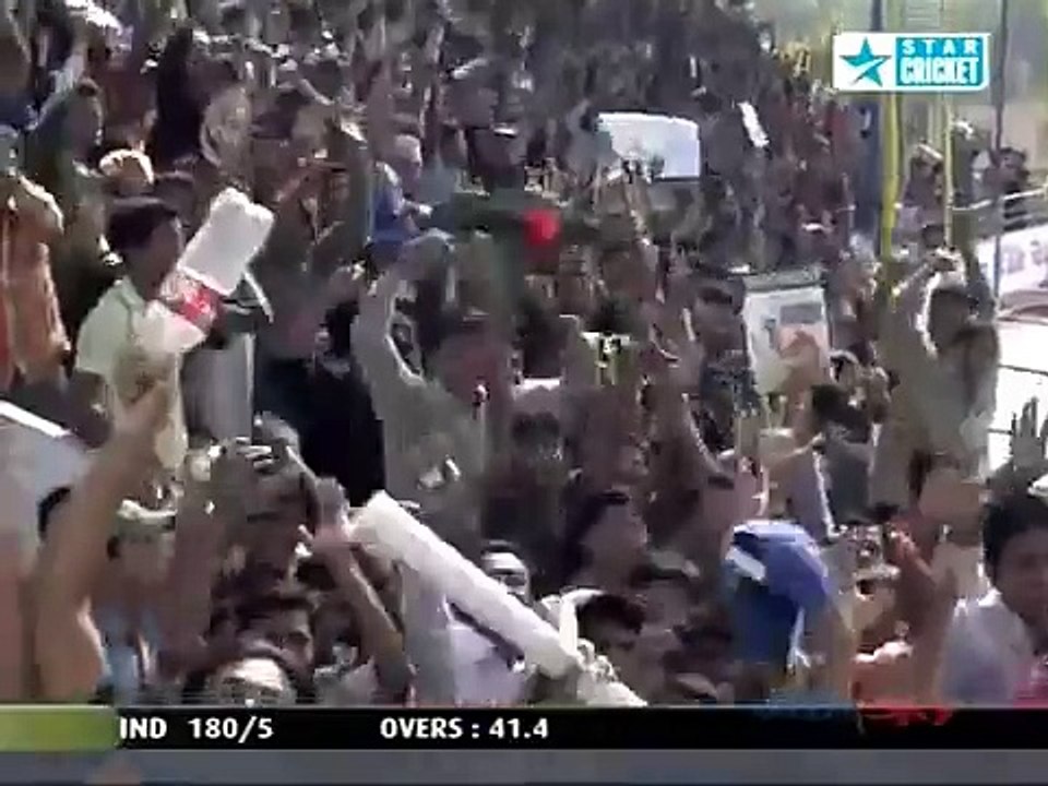 MS Dhoni very unfortunate debut in international cricket. Out for zero. Rare cricket video