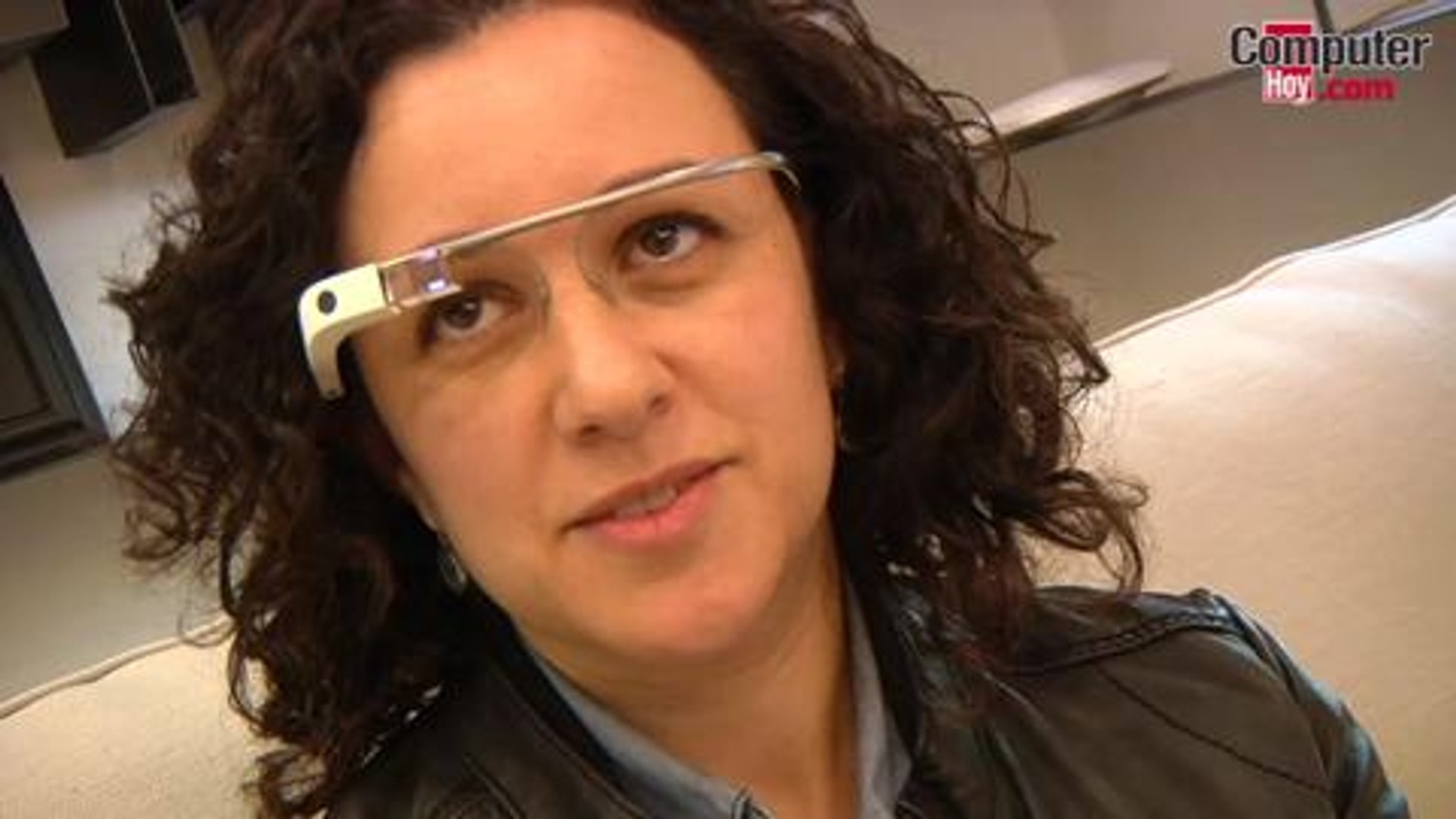 ⁣Google Glasses en Google House