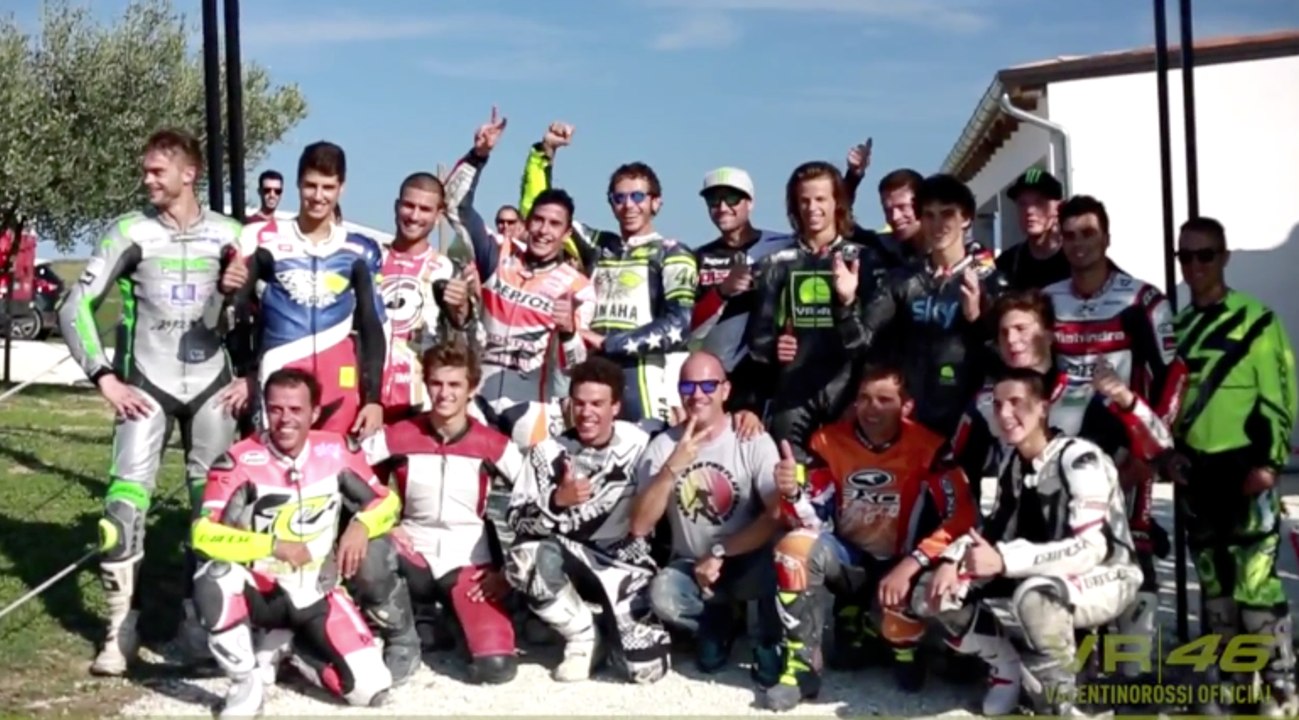 Rossi y Márquez en el rancho de Valentino