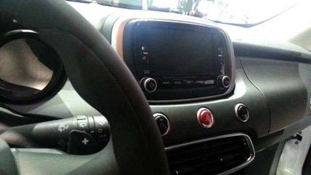 Fiat 500x interior Salón de París 2014