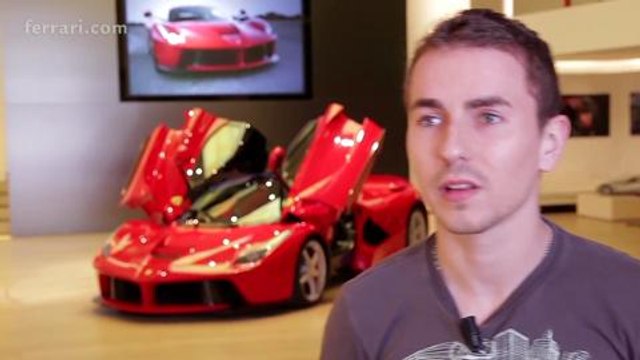 A Jorge Lorenzo le encanta el Ferrari LaFerrari