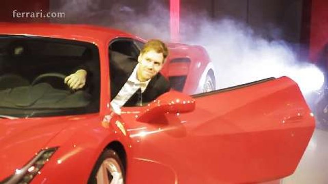 Sebastian Vettel presenta el Ferrari 488 GTB