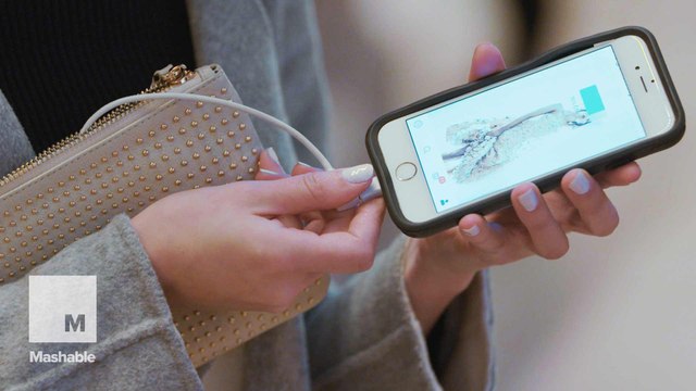 Wearable Tech: Mighty purse phone charging clutch