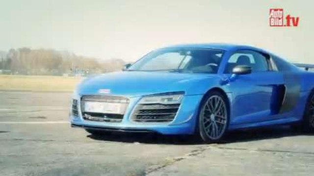 Drag race Audi R8 LMX vs Audi RS6