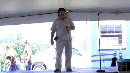 Bob Williamson sings 'If I Can Dream' Elvis Week 2008