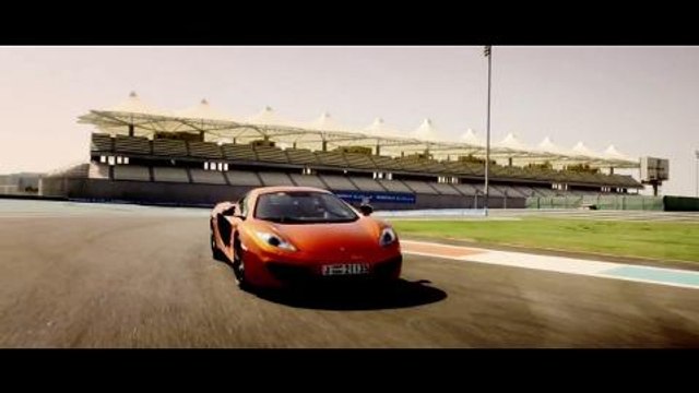 Video: McLaren 12C en el circuito de Yas Marina