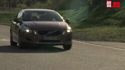 Vídeo: Volvo conduce solo en atascos