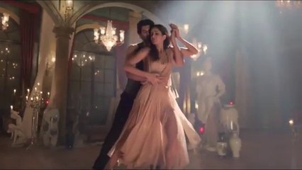 Fitoor Pashmina Song - Katrina Kaif gets Intimate With Aditya Roy Kapoor