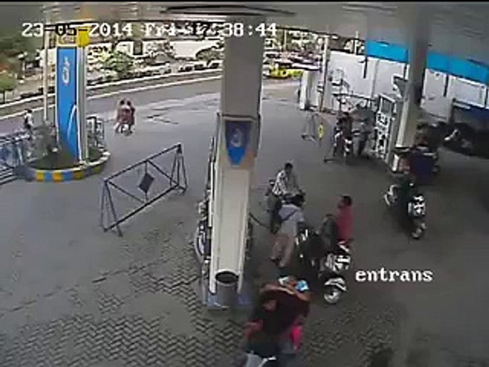 Be Safe On Petrol Pumps