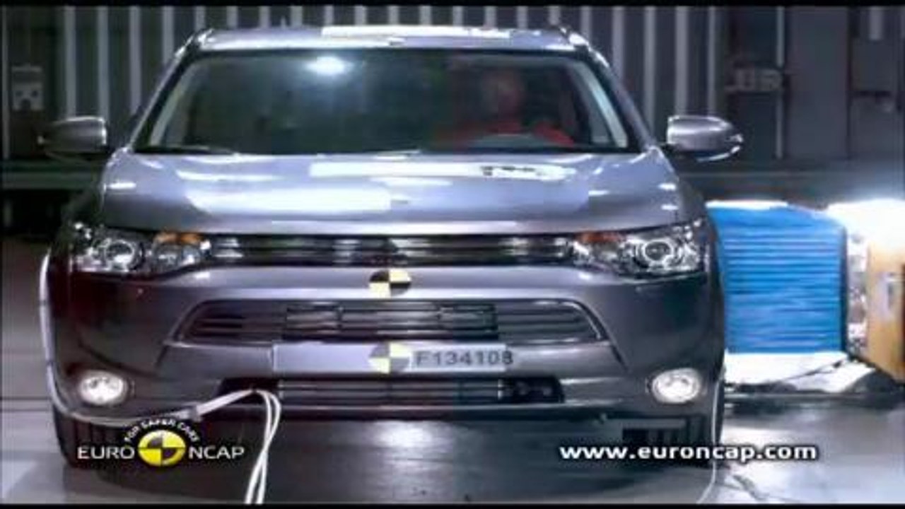 Euro NCAP crash test Mitsubishi Outlander PHEV