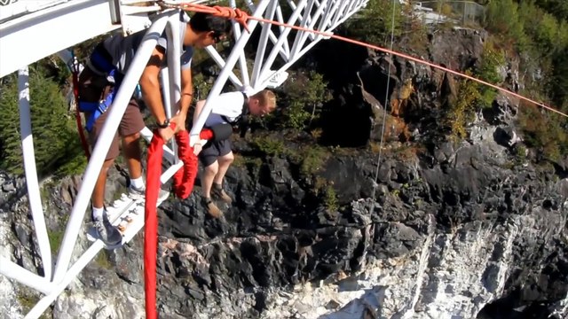 TOP FIVE BUNGEE JUMPS | PEOPLE ARE AWESOME