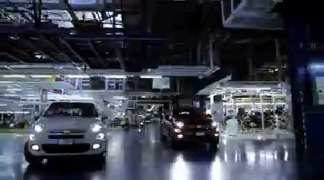 El Fiat 500X se pasea por la fábrica de Melfi