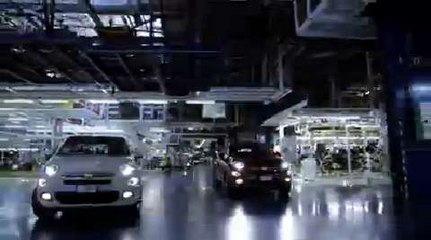 El Fiat 500X se pasea por la fábrica de Melfi