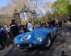 Ferraris cruzando Francia