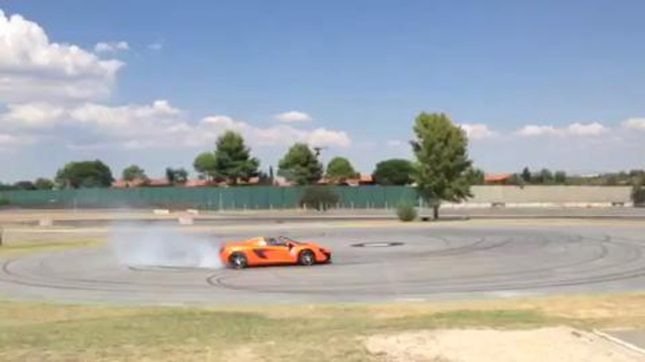Cristiano Ronaldo y Jenson Button en el Jarama