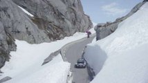 Carrera entre el esquiador Aksel Lund Swindal y el piloto de Volkswagen Andreas Mikkelsen 2