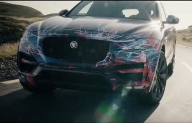Nuevo Jaguar F-PACE en movimiento