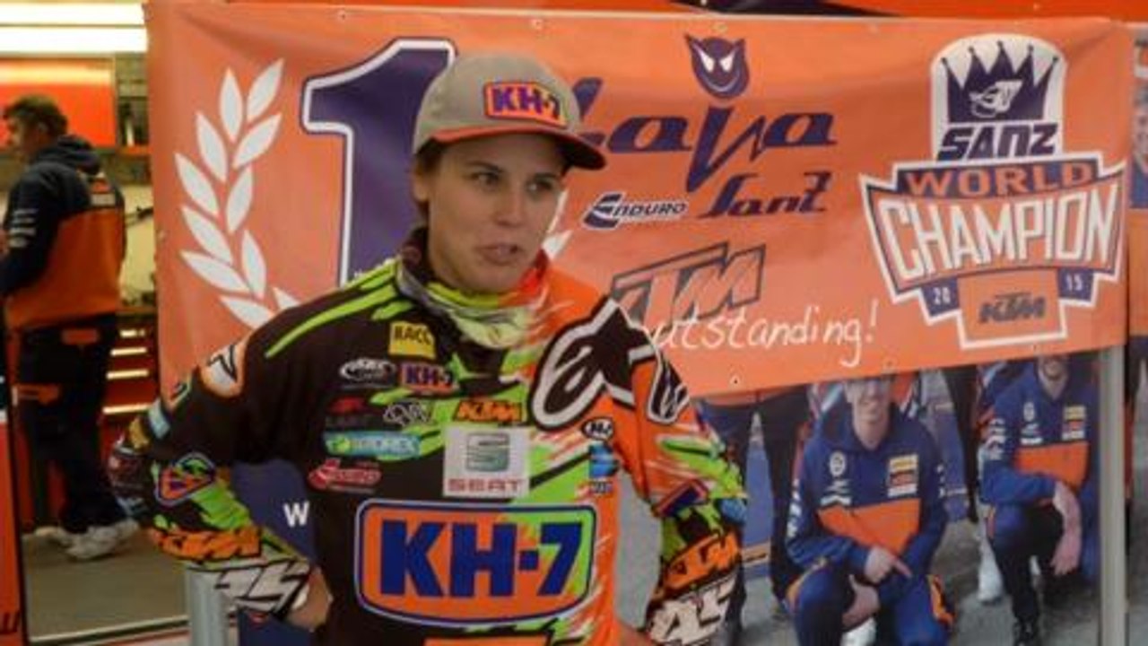 Compactado de imágenes de Laia Sanz en el GP de Francia de Enduro 2015-SD