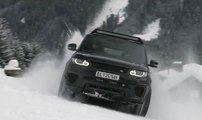 Range Rover Sport SVR y Defender de SPECTRE