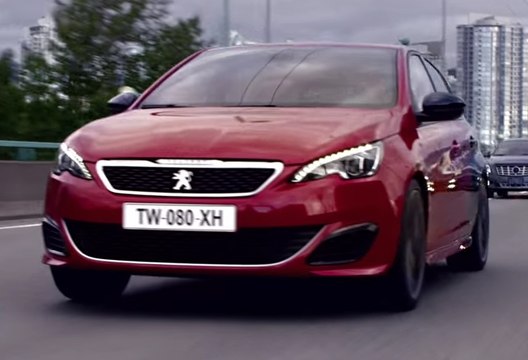 Peugeot 308 GTi empujando sus límites