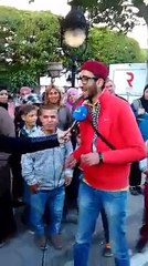 ههههه سألوه على عيد الثورة ... أسمع شنوة جاوبهم ! بدموع