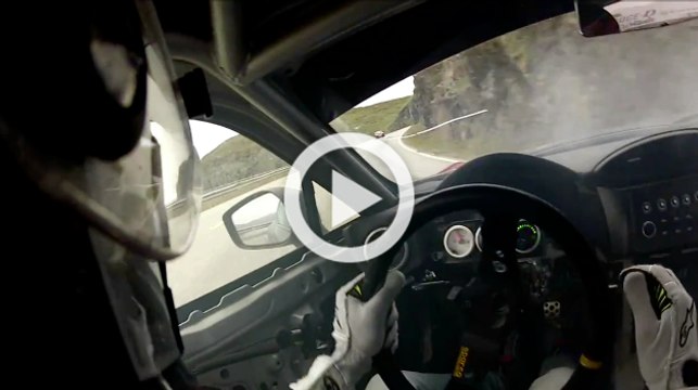 Un Toyota GT86 de 800 CV driftando