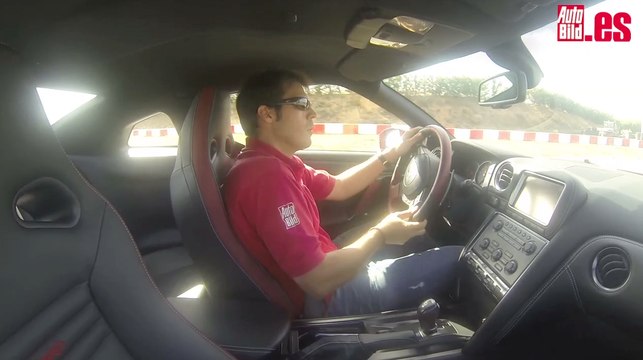 Vuelta rápida al circuito de Kotarr Nissan GTR