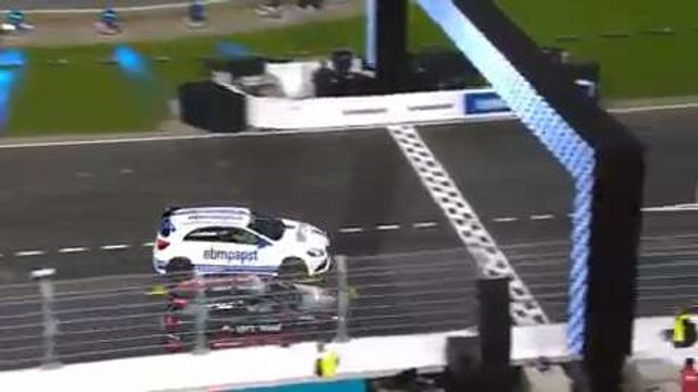 Showdown! F1 donuts, drifting & track battles! Stars & Cars 2015