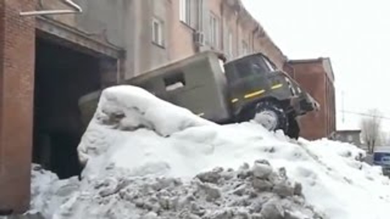 How To Exit a Garage in Russia