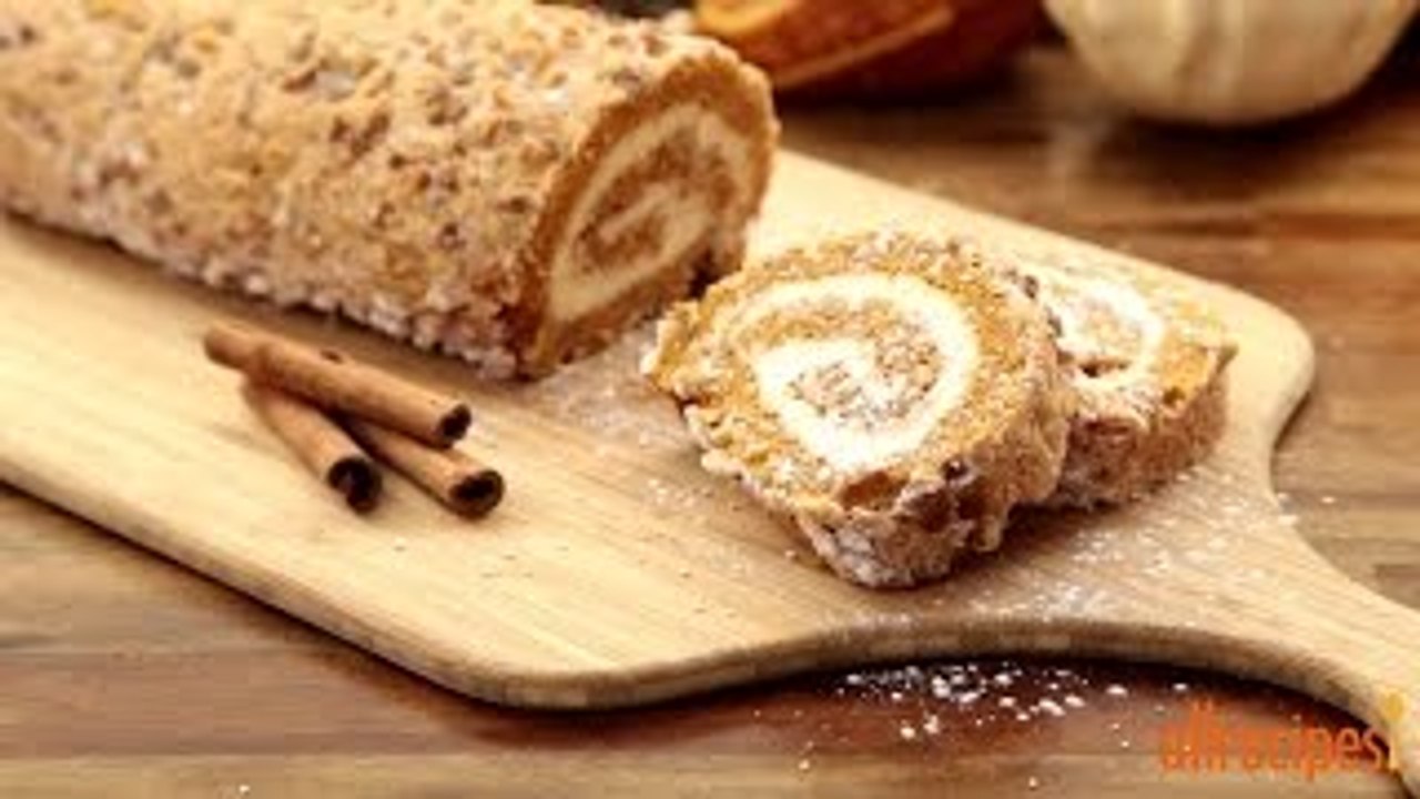 Pumpkin Recipes - How to Make a Pumpkin Roll Cake